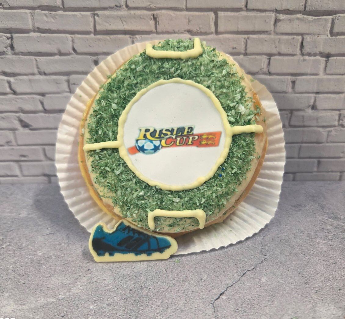 DES DONUTS À L’EFFIGIE DE LA RISLE CUP VIA NOTRE PARTENAIRE LE TEMPS DES DONUTS
